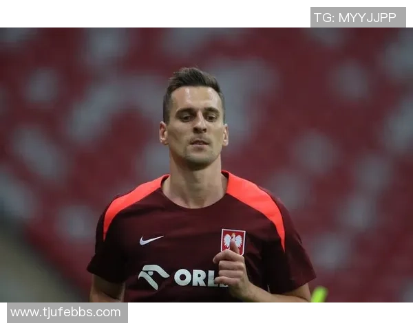 7月3日出生的足球球星盘点及其职业生涯成就解析