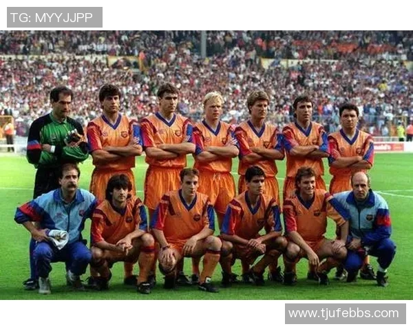 泰国足球历史第一球星的崛起与传奇历程揭秘 泰国足球历史第一球星的崛起与传奇历程揭秘