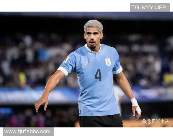 世界级5号足球后卫球星盘点 探索他们的辉煌职业生涯与场上表现 世界级5号足球后卫球星盘点 探索他们的辉煌职业生涯与场上表现