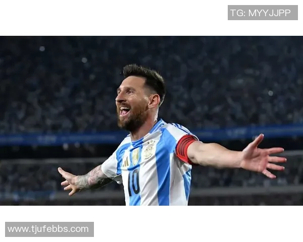 足球巨星奋力抬头迎接挑战瞬间定格展现无畏精神与冠军气质 足球巨星奋力抬头迎接挑战瞬间定格展现无畏精神与冠军气质