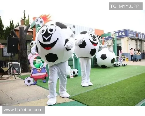 打造足球明星盲盒卡片热潮探秘如何玩转足球收藏新风尚 打造足球明星盲盒卡片热潮探秘如何玩转足球收藏新风尚